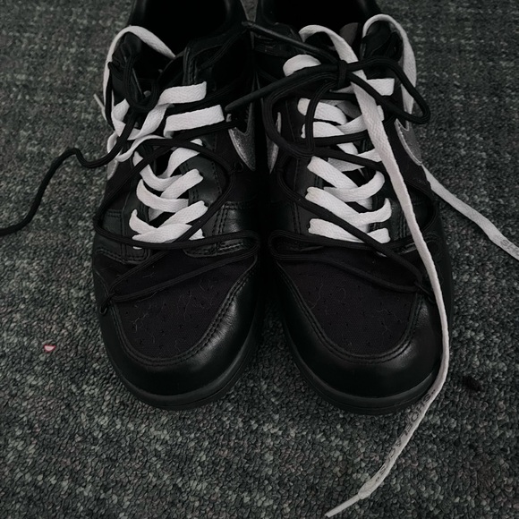 Nike - Picture 2 of 2